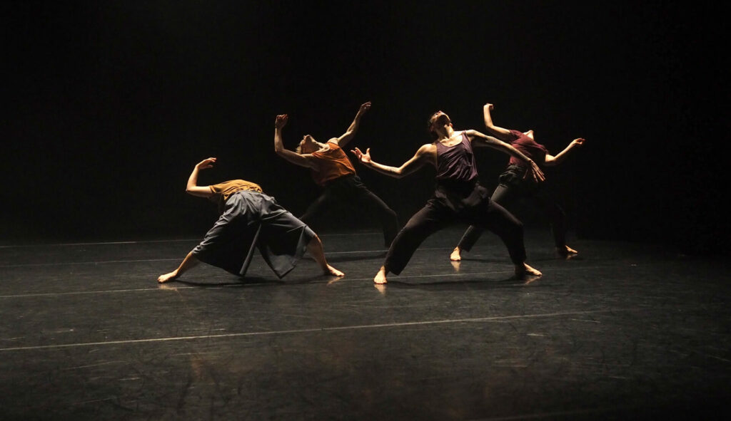 The performance “Ocean of Our Motion” at the dance theater Bora Bora.