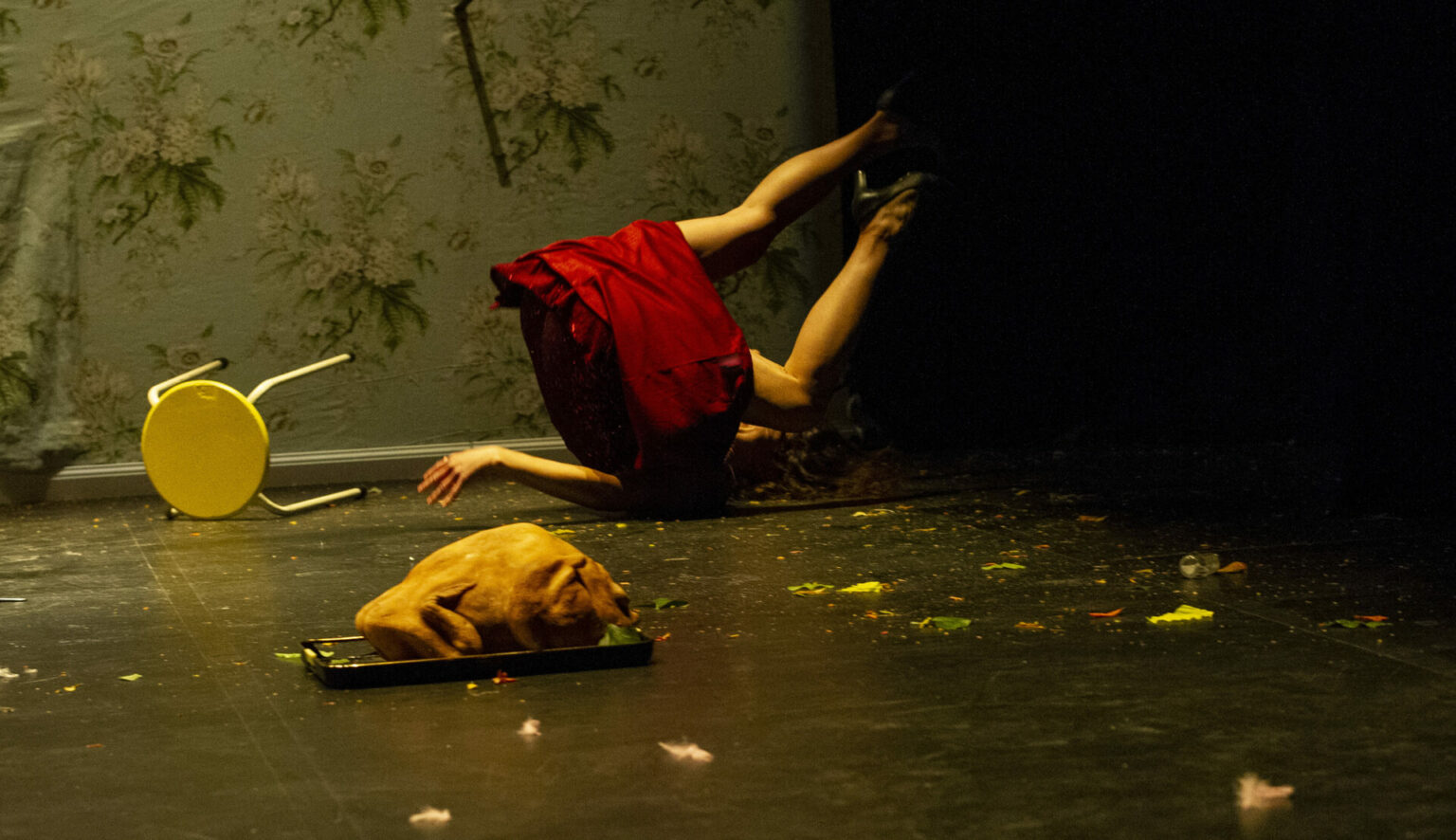 The performance “Sunday (Dimanche)” - part of ILT festival 2024 at the dance theater Bora Bora