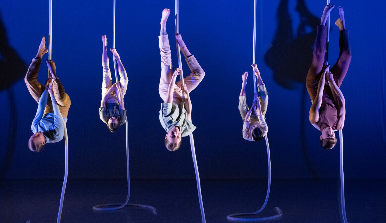 The performance “Axial Figures” at the dance theater Bora Bora.